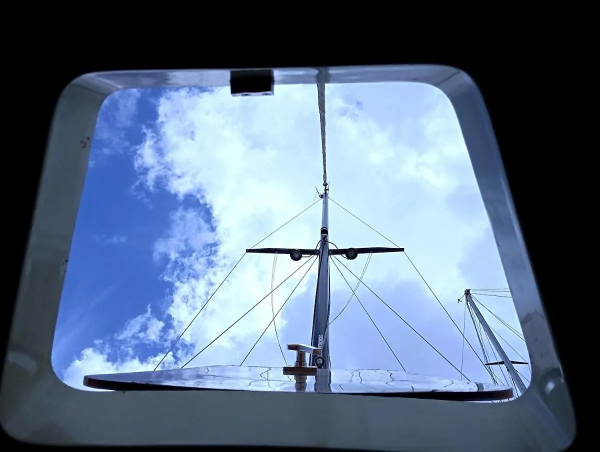 Botel Romantic Sailboat Retreat For 2 Amsterdam