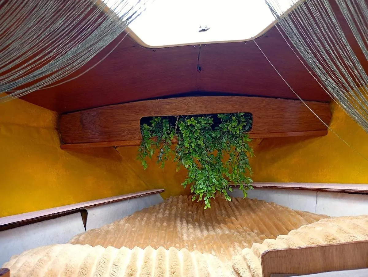Romantic Sailboat Retreat For 2 Amsterdam Netherlands